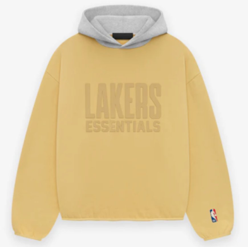 Iconic Essentials Hoodie – Understated Yet Bold