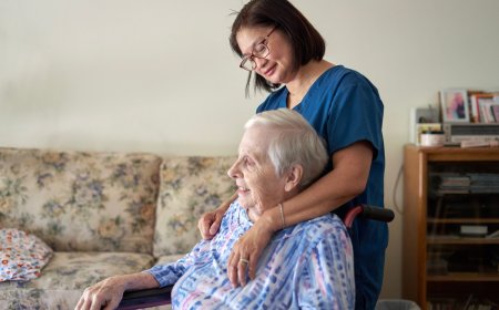 Temporary vs. Permanent Caregivers at Home: Which One Do You Need?